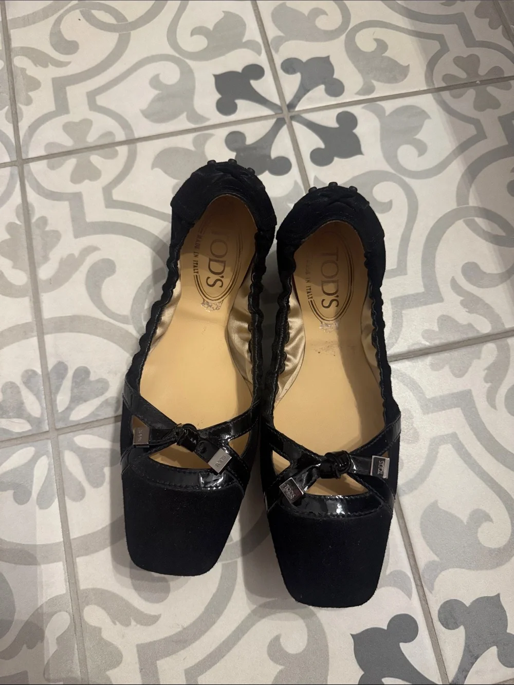 TOD'S Black Suede & Patent Bow Square-Toe Ballet Flats